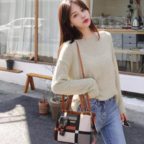 Bolsa Feminina em Couro - Kuoy